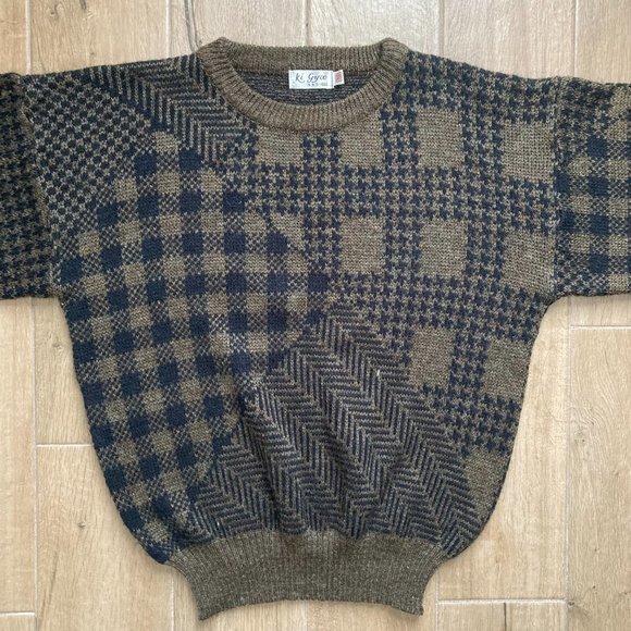 Men's Vintage '80s Sweater - Picture 6 of 6